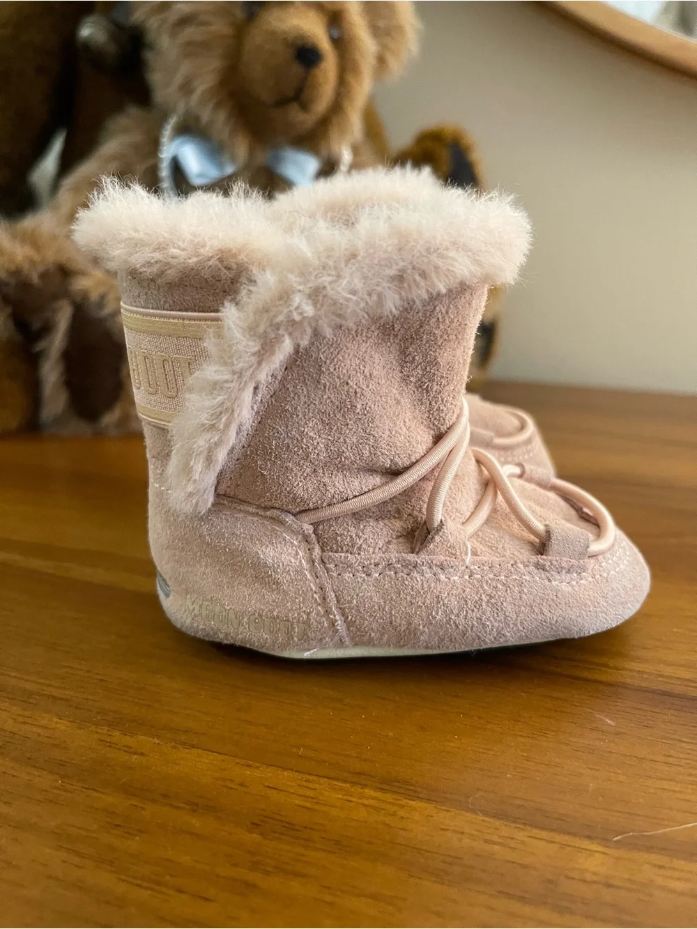 Moon Boot Baby Pink Suede crib shoes